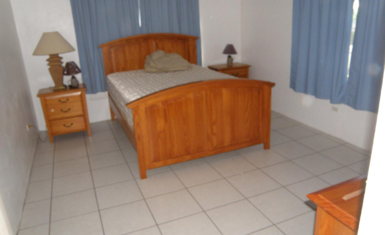 MONEY MAKING TRIPLEX IN WEST BAY