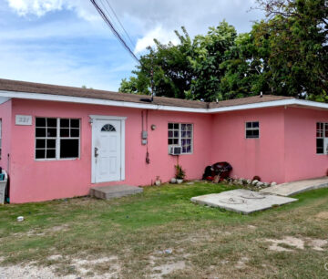 221 ANTHONY DR