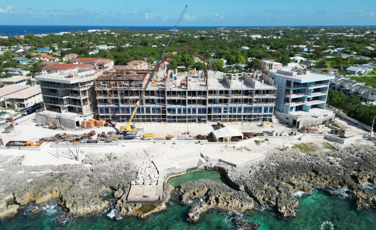 DOLPHIN POINT CLUB