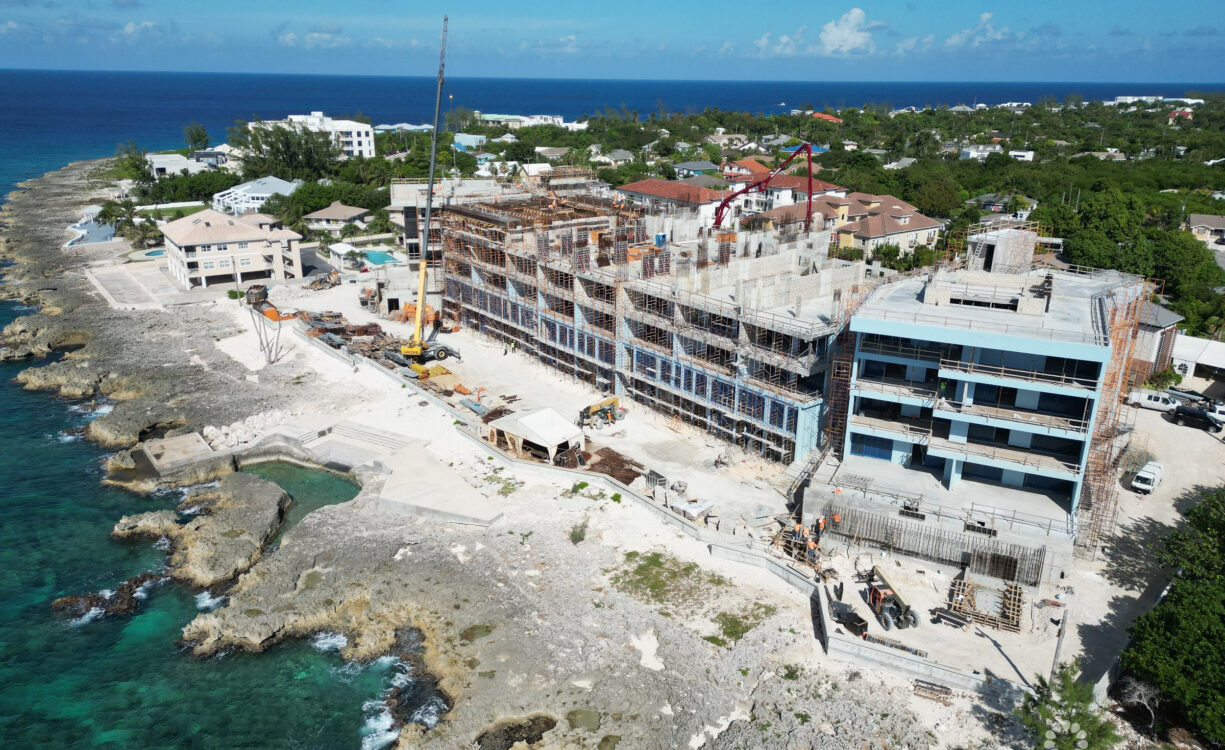 DOLPHIN POINT CLUB