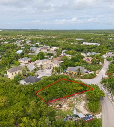 LUSH CORNER RESIDENTIAL LOT - LOWER VALLEY