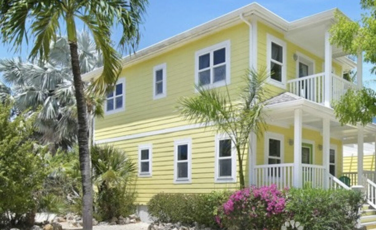 SEACLIFF YELLOW LOCATED IN COTTAGE