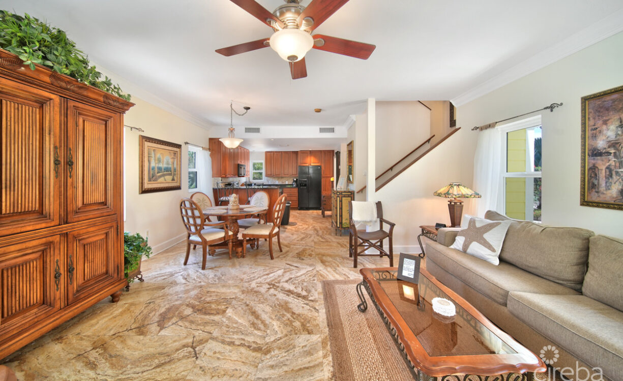 SEACLIFF YELLOW LOCATED IN COTTAGE