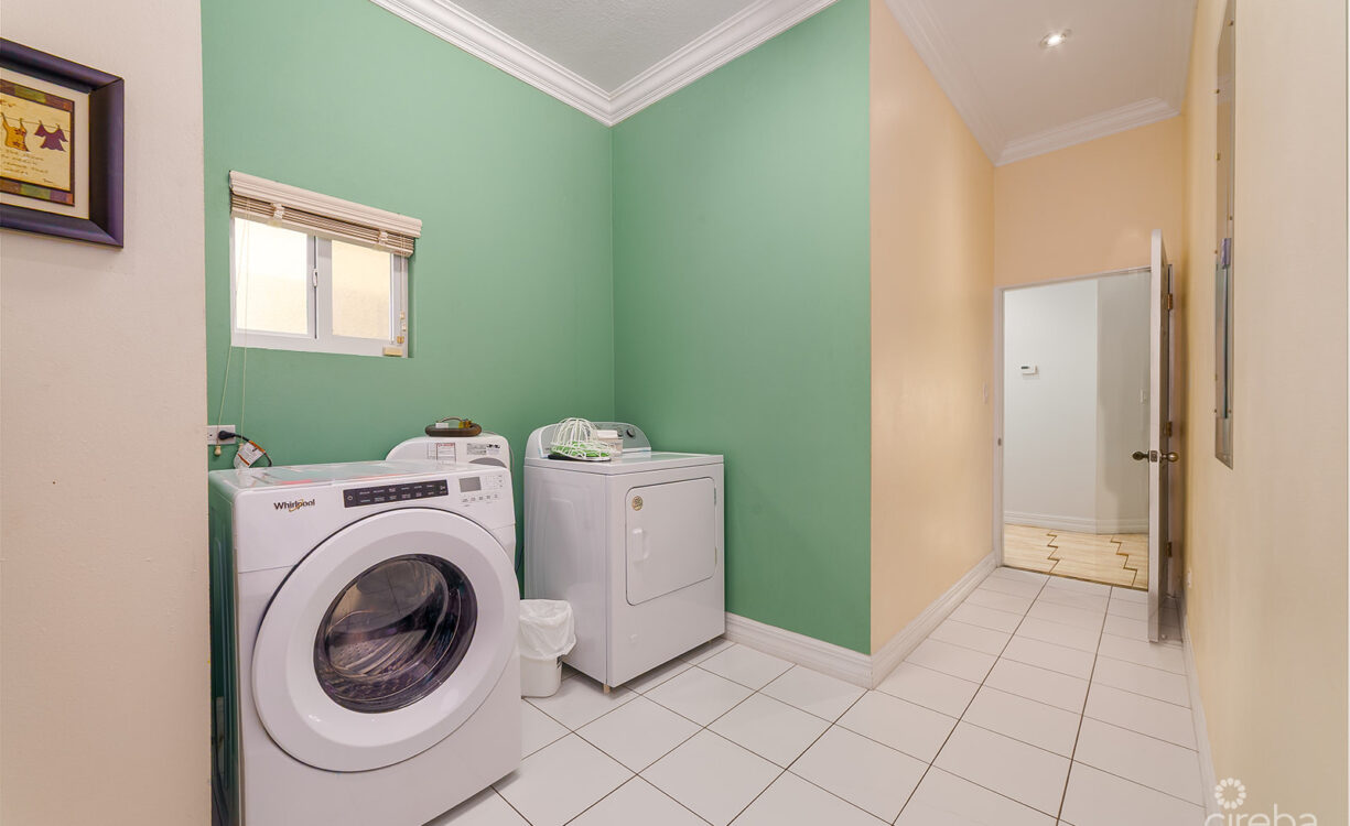 3 BED MIDWAY CLOSE FAMILY HOME
