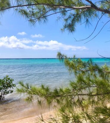 LITTLE CAYMAN 0.44 ACRES, SOUTH SIDE BEACH LOT
