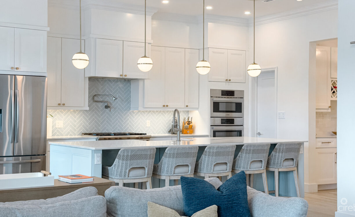 THE SHORES - EXECUTIVE HOME