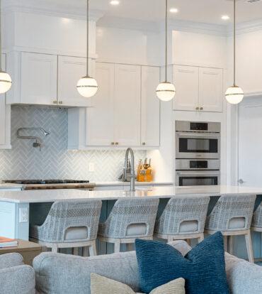 THE SHORES - EXECUTIVE HOME