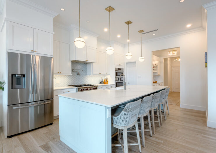 THE SHORES - EXECUTIVE HOME