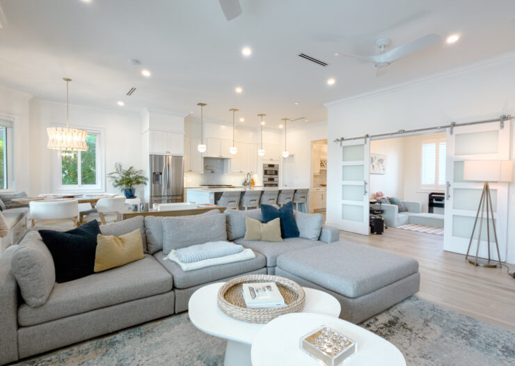 THE SHORES - EXECUTIVE HOME
