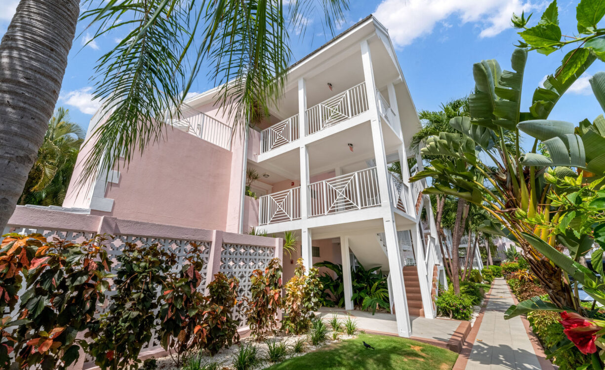 BRITANNIA LIONS COURT 322, SEVEN MILE BEACH CORRIDOR