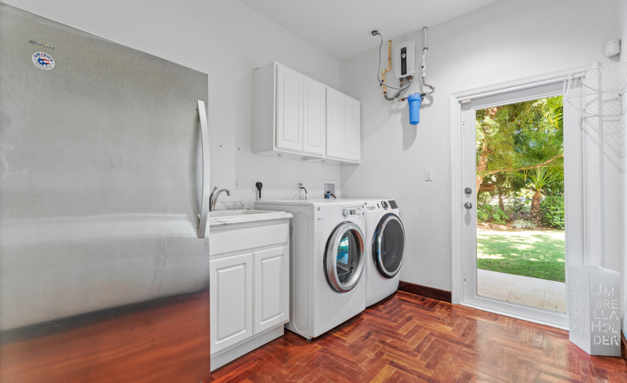 JACARANDA COURT 35, SOUTH SOUND HOME