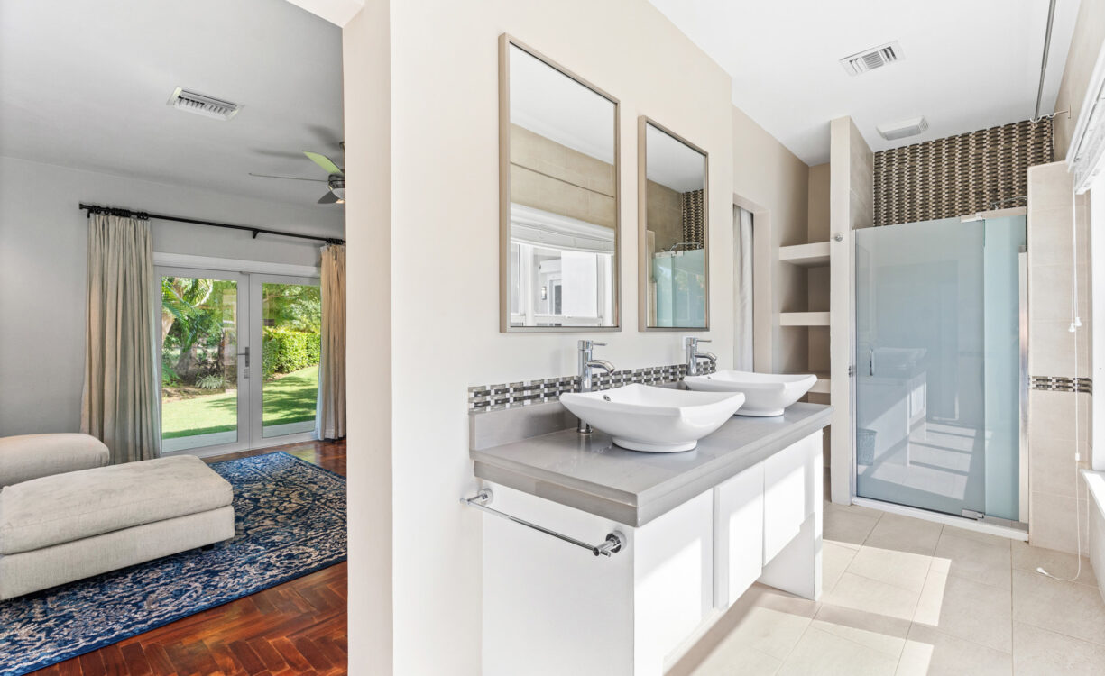 JACARANDA COURT 35, SOUTH SOUND HOME