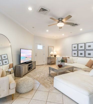 POINSETTIA PENTHOUSE B7, SEVEN MILE CORRIDOR