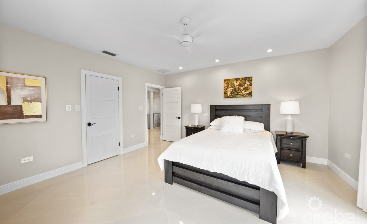 GOVERNORS HARBOUR ESTATE HOME