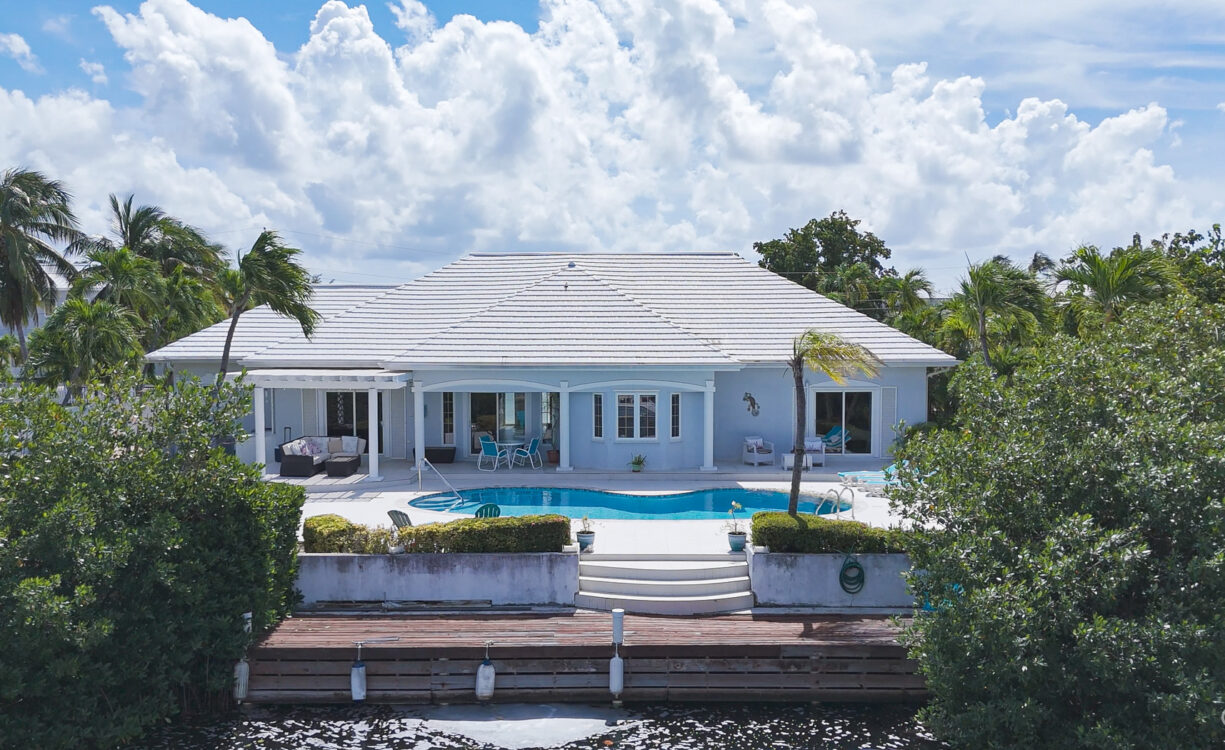 GOVERNORS HARBOUR CANAL FRONT FAMILY HOME