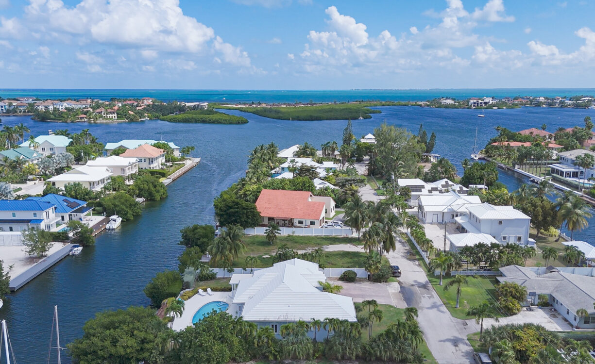 GOVERNORS HARBOUR CANAL FRONT FAMILY HOME