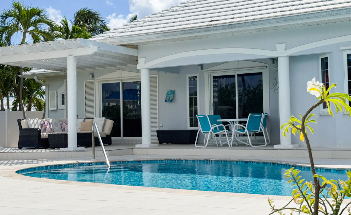 GOVERNORS HARBOUR CANAL FRONT FAMILY HOME