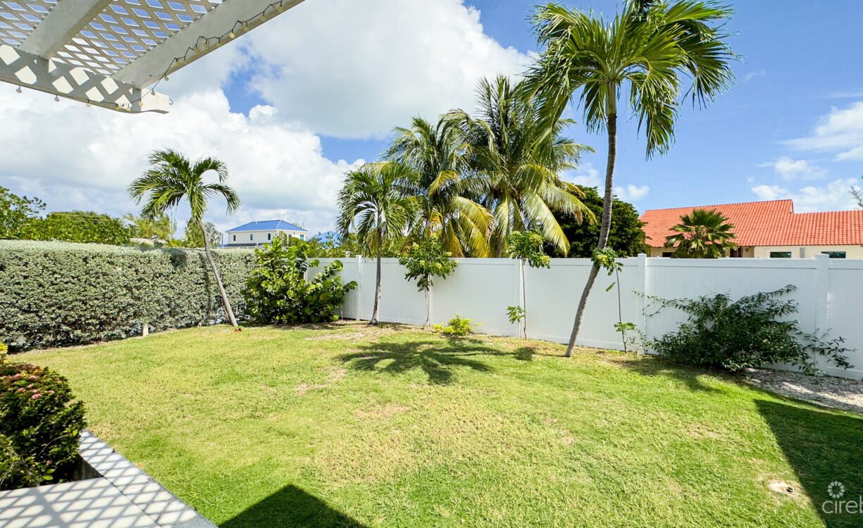 GOVERNORS HARBOUR CANAL FRONT FAMILY HOME