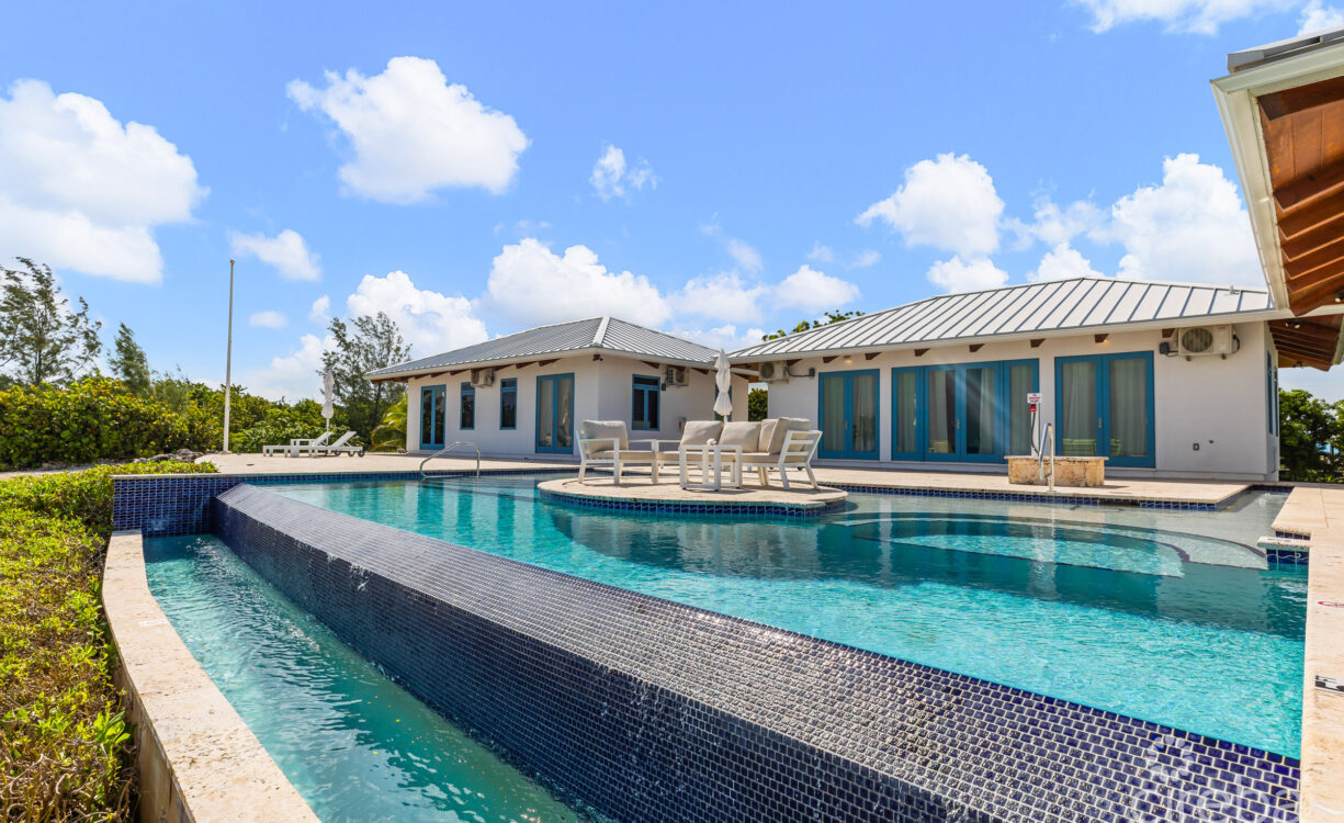 4.62 ACRES OF LAND AND PROPERTY ON CONCH POINT RD