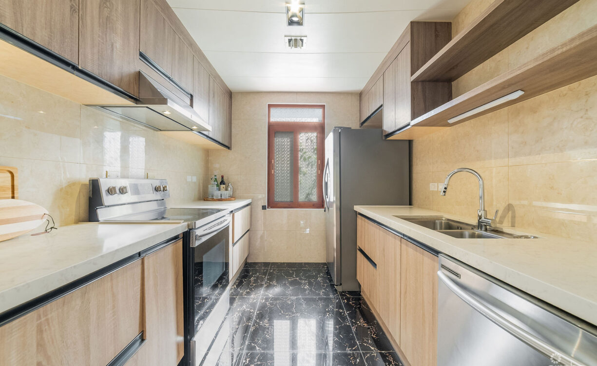 A WATERFRONT OPPORTUNITY IN AUBURN BAY, PROSPECT