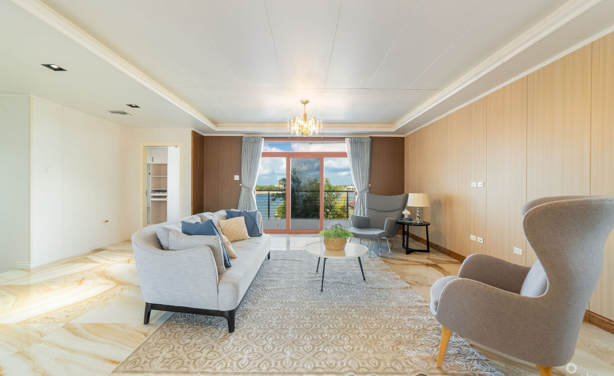 A WATERFRONT OPPORTUNITY IN AUBURN BAY, PROSPECT
