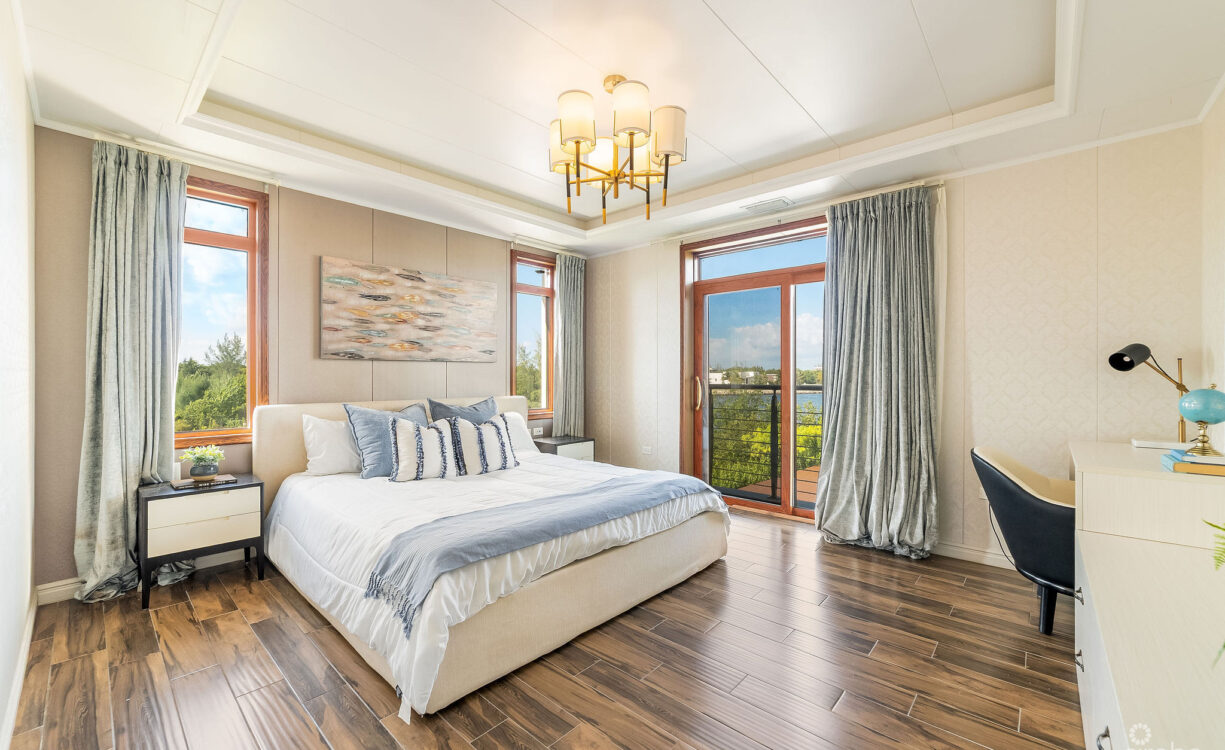 A WATERFRONT OPPORTUNITY IN AUBURN BAY, PROSPECT