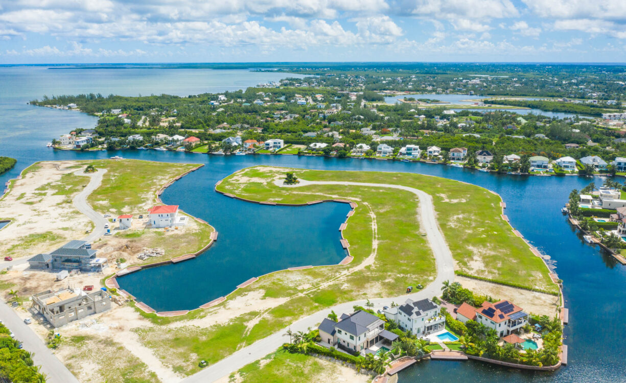 HARBOURREACH LOT 0.3563 ACRES