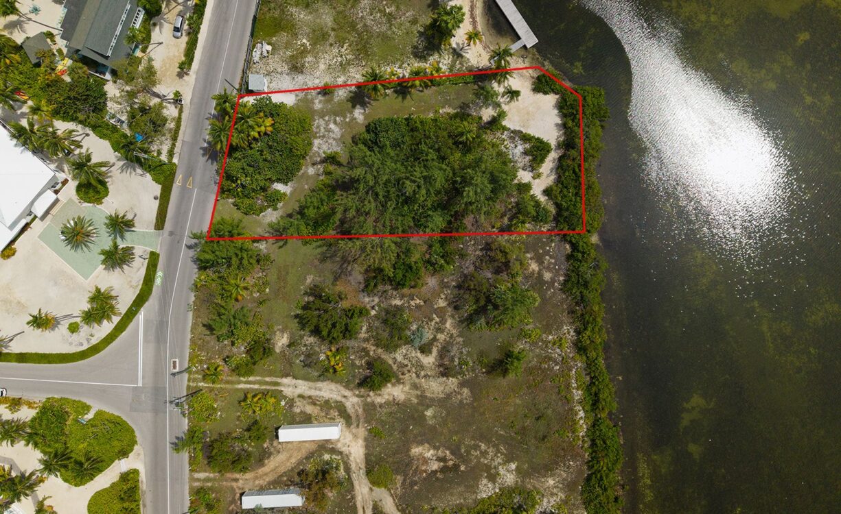 WATER CAY - EXCLUSIVE 0.56-ACRE WATERFRONT ESTATE PARCEL