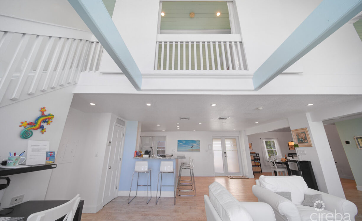 CORAL LOFT BEACH HOUSE W/ 2,838 SQ FT OF NEW CONSTRUCTION