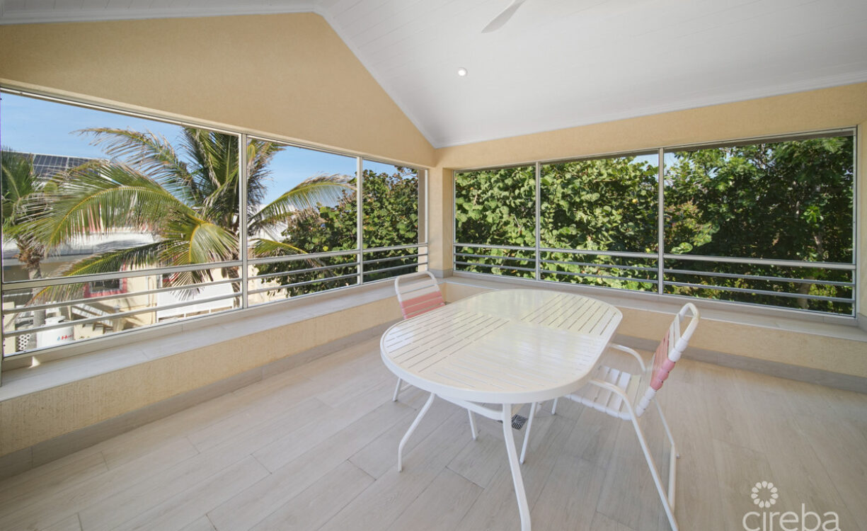 CORAL LOFT BEACH HOUSE W/ 2,838 SQ FT OF NEW CONSTRUCTION