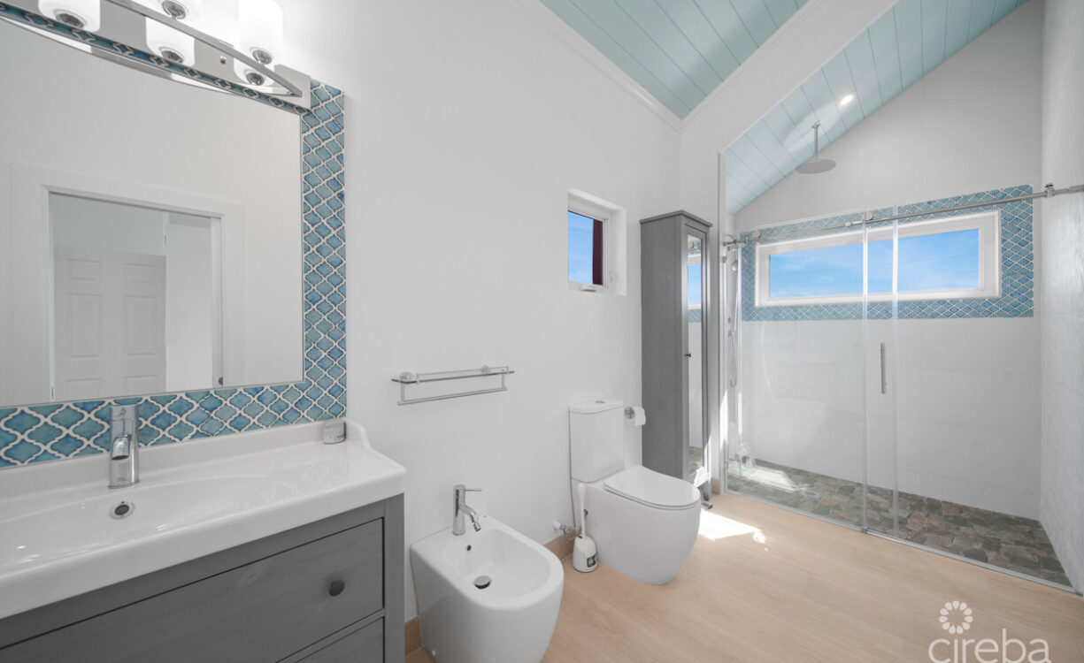 CORAL LOFT BEACH HOUSE W/ 2,838 SQ FT OF NEW CONSTRUCTION