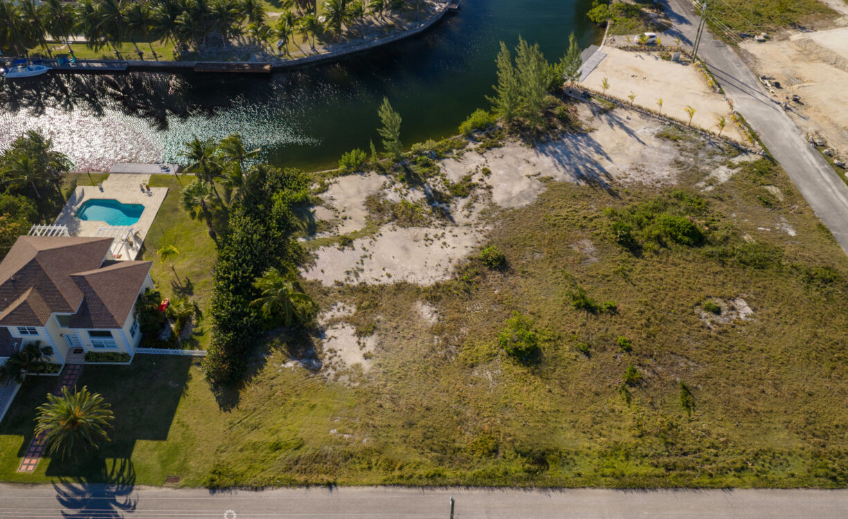 SUNRISE LANDING CANAL LOT PARCEL