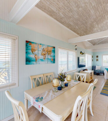 CAYMAN BRAC OCEAN FRONT HOME
