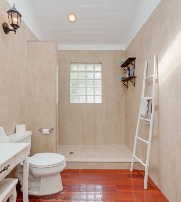 REDUCED! #1 CANAL HOME UNCLE BOB LANE