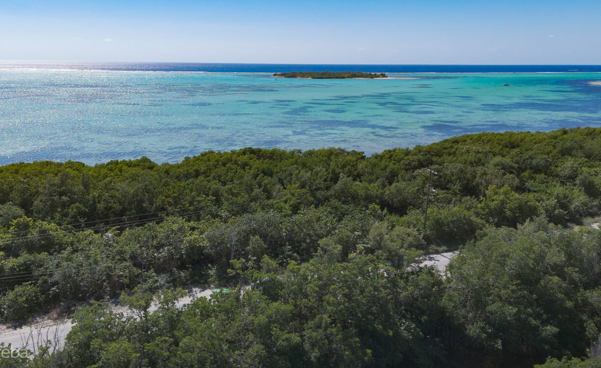 OCEANFRONT LAND LITTLE CAYMAN 0.43 ACRES