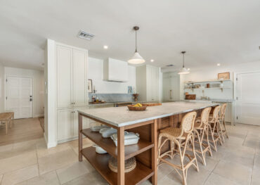 Snug Harbour Designer Renovated 4 Bedroom Home