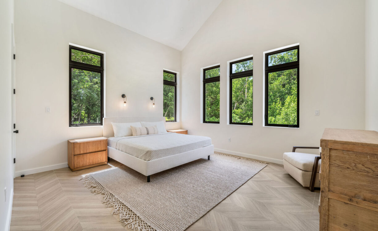 BEL AIR DR, SOUTH SOUND - CUSTOM NEW BUILD