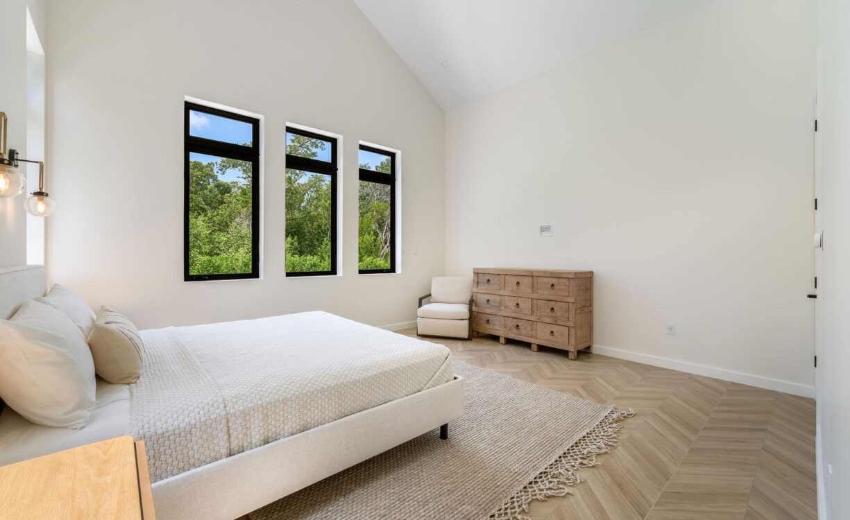 BEL AIR DR, SOUTH SOUND - CUSTOM NEW BUILD