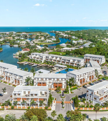 ARVIA 3 BEDROOM CANAL VIEW WITH BOATSLIP