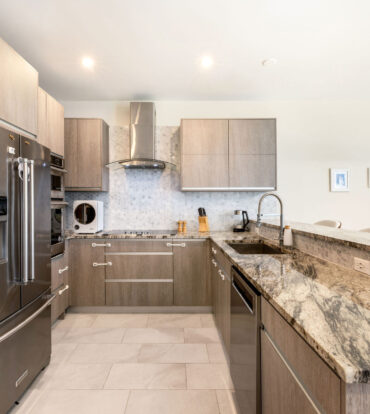 ARVIA 3 BEDROOM CANAL VIEW WITH BOATSLIP