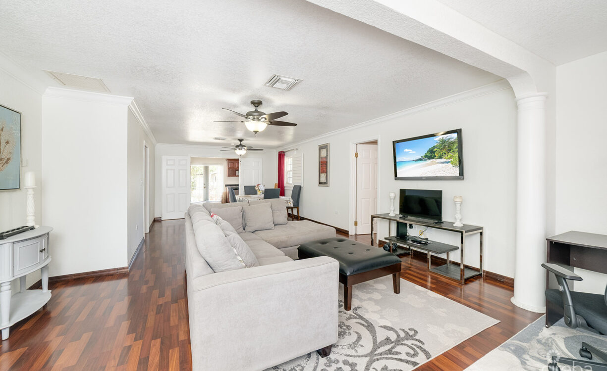 SAVANNAH 3 BED HOME WITH 1 BED RENTAL INCOME