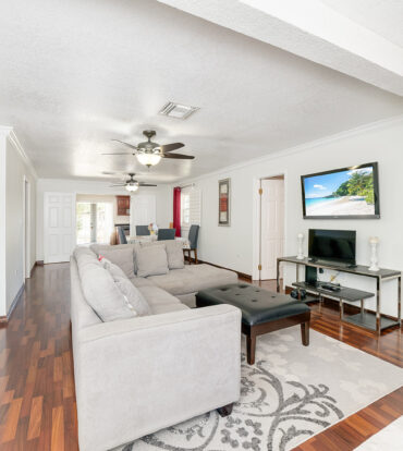 SAVANNAH 3 BED HOME WITH 1 BED RENTAL INCOME