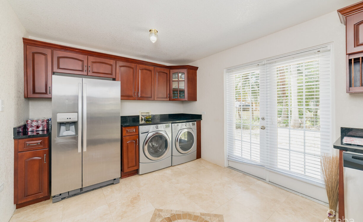 SAVANNAH 3 BED HOME WITH 1 BED RENTAL INCOME