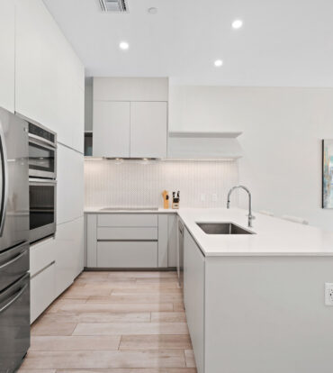 AURA #107, - GROUND FLOOR 3 BED POOLFRONT RESIDENCE