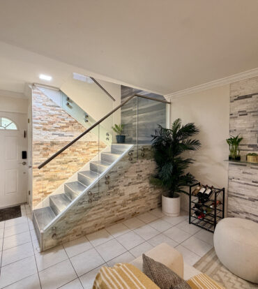 TROPICAL HAVEN - REMODELLED 3 BEDROOM CONDO!