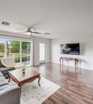 SUNRISE POOL VIEW END UNIT GROUND FLOOR
