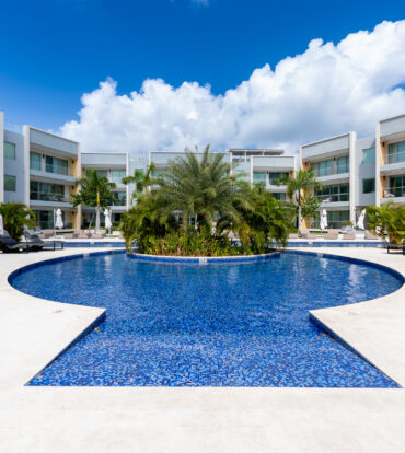 ONE CANAL POINT 535 WITH DOCK