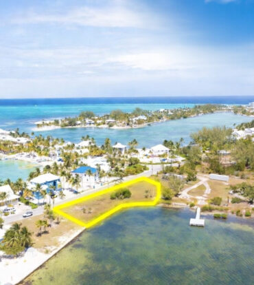 200FT BEACHFRONT OASIS WATER CAY ROAD, LITTLE SOUND | PERFECT FOR BOATING & DOCK