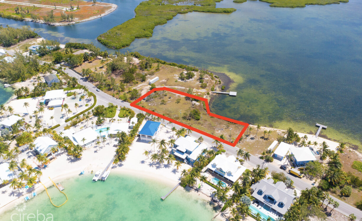 200FT BEACHFRONT OASIS WATER CAY ROAD, LITTLE SOUND | PERFECT FOR BOATING & DOCK