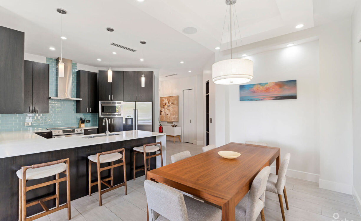 CYPRESS POINTE NORTH 101 - CANAL FRONT CONDOMINIUM